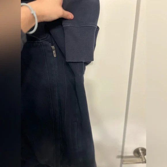 Lululemon Back To It Full Zip Wrap in Inkwell - Picture 5 of 11